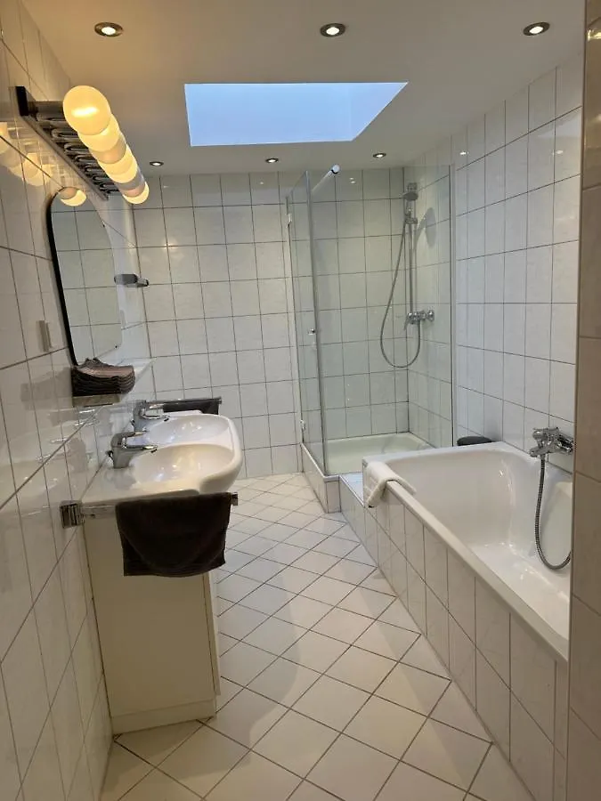 Grosszuegige Wohnungen Am Stadtrand Wurzburg 0*,  Germany